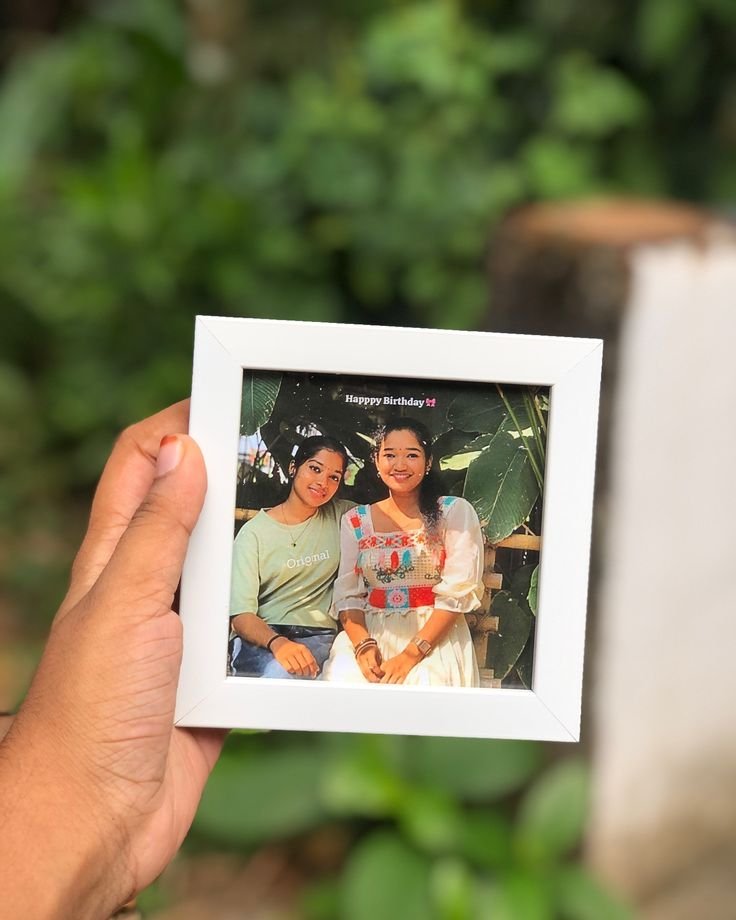 75ad2bdc597003747509cfacd6ff465a MINI PHOTO FRAME 4 X4 Inch - Image 1